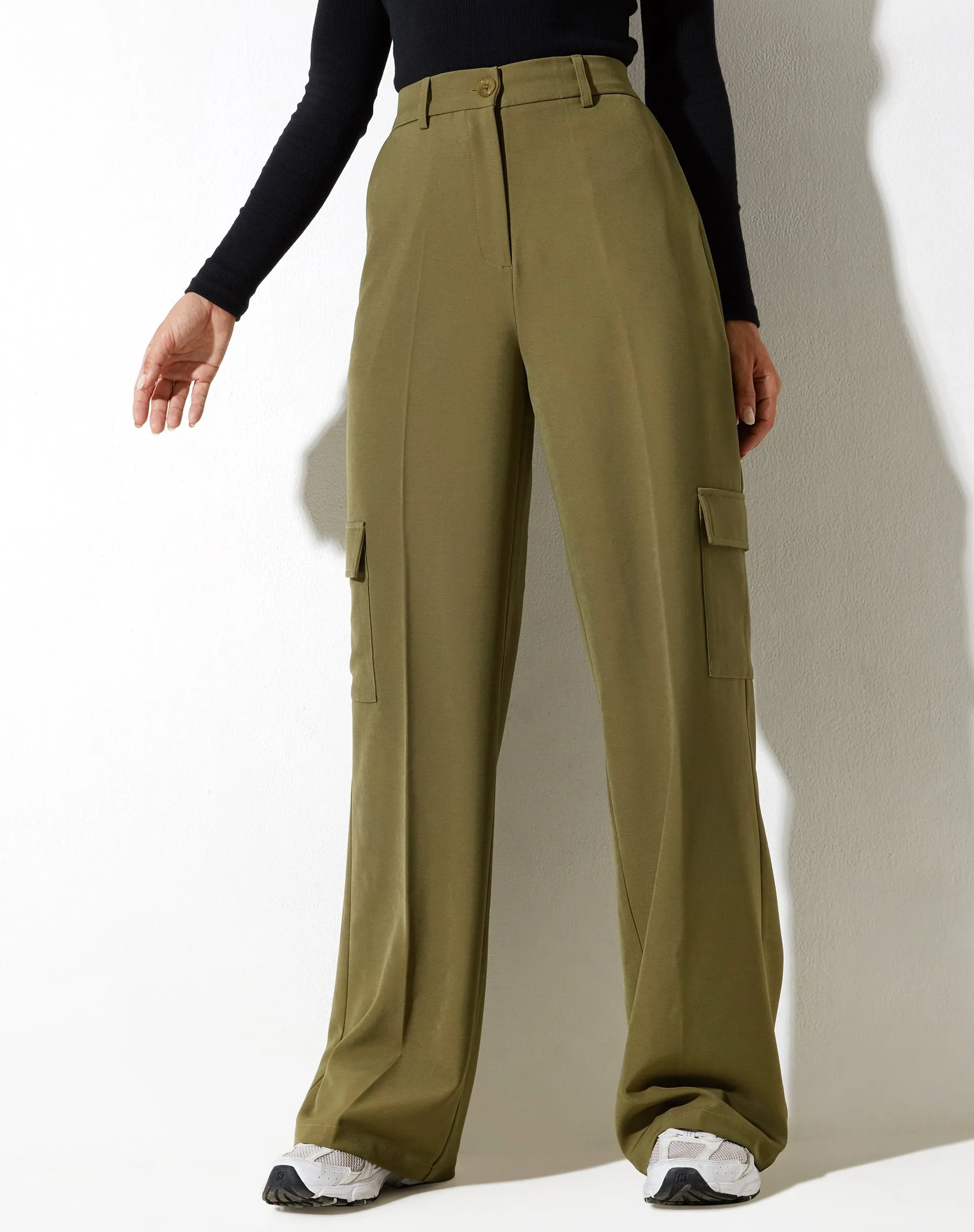 Abba Trouser in Cargo Pocket Olive 25