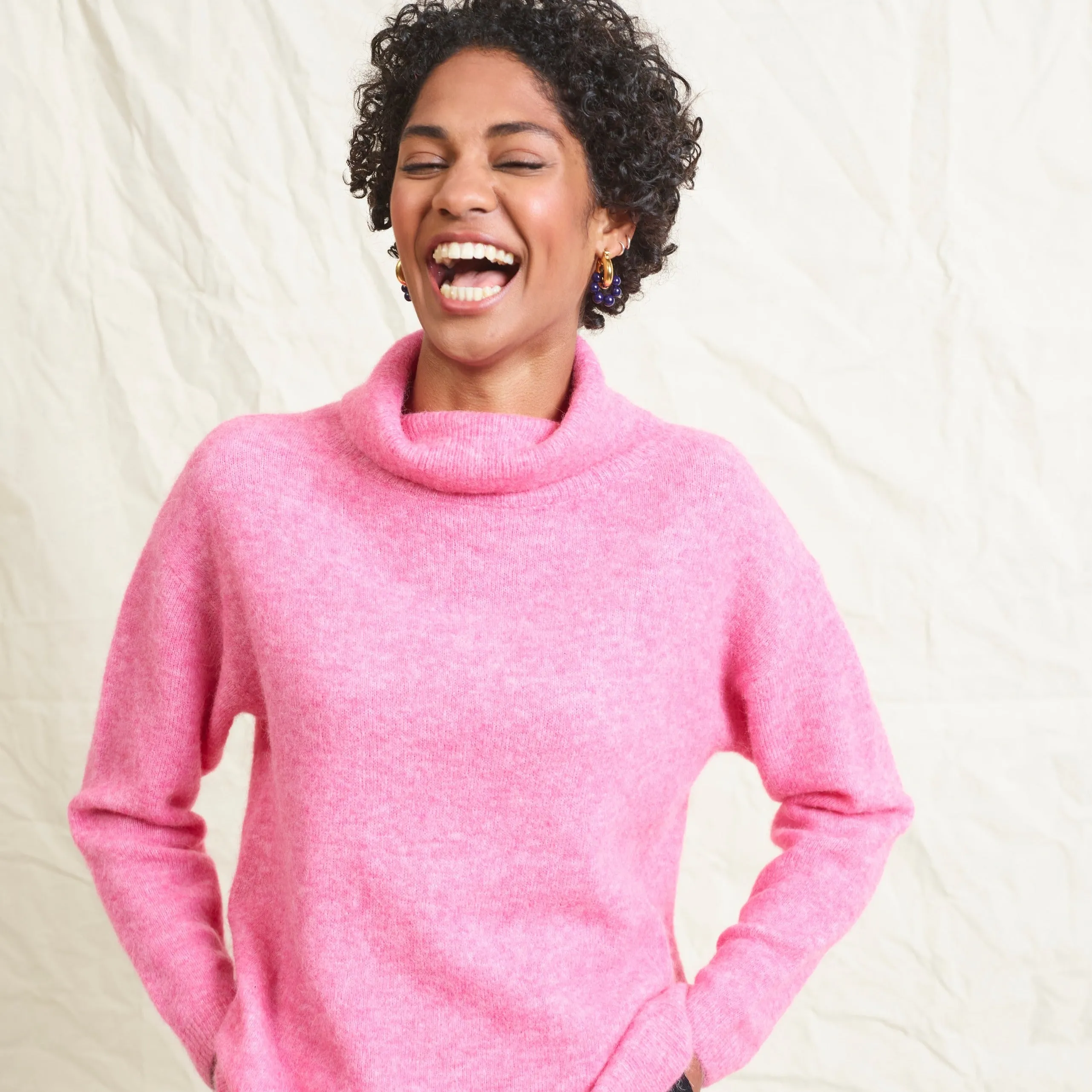 Lowie Bubblegum Alpaca Slouchy Roll Neck